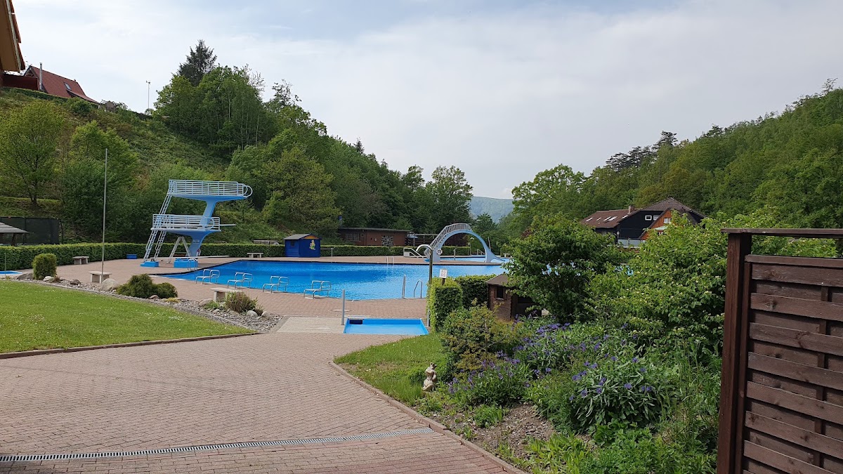 Am Krähenberg 2